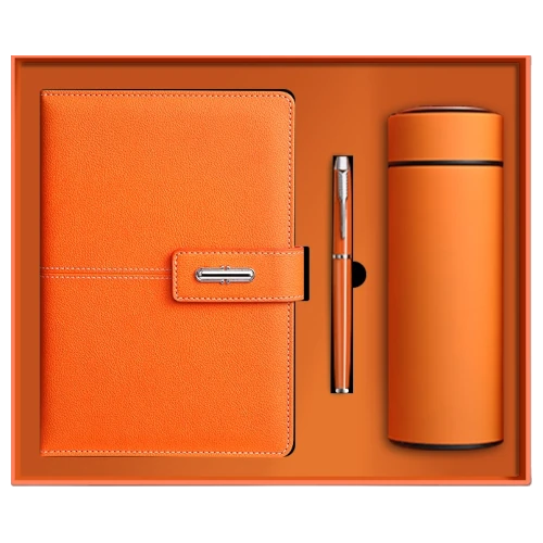 Coffret cadeau 4 en 1 Carnet en cuir en vrac avec stylo tasse thermos et Clé Usb 1 Coffret cadeau 4 en 1 - Carnet en vrac avec stylo, thermos et Clé Usb